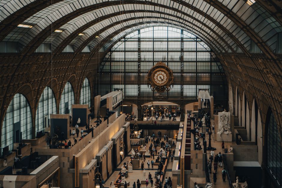 Shoulder-Hour Museum Visits That Beat August Queues