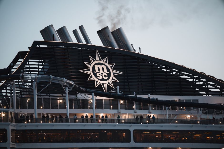 6 Cruise Vacation GIFs That Lie to You About What Cruising Is Really Like